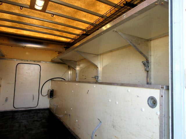 2010 Ford Econoline Commercial Cutaway E-350 ENCLOSED SERVICE BODY TRUCK