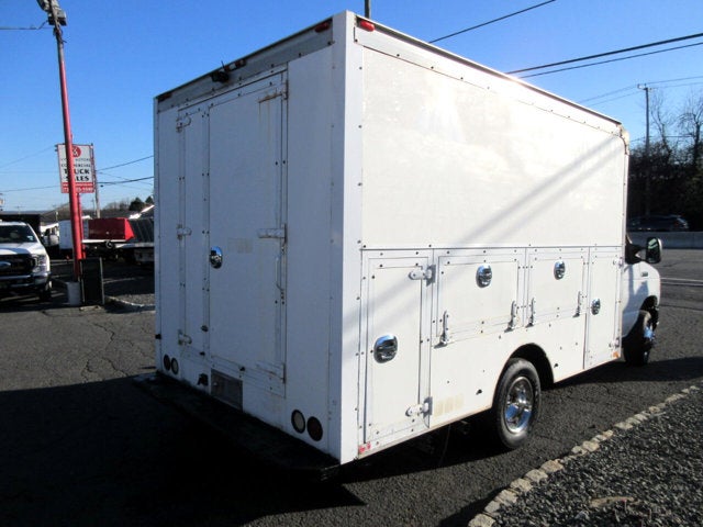 2010 Ford Econoline Commercial Cutaway E-350 ENCLOSED SERVICE BODY TRUCK