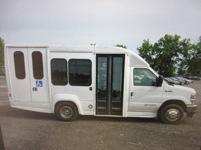 2021 Ford E350, 5 PASSENGER HANDICAP BUS E-350 SRW 138" WB