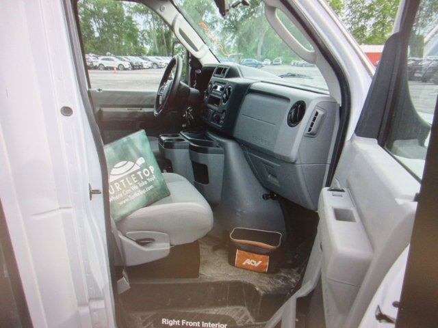 2021 Ford E350, 5 PASSENGER HANDICAP BUS E-350 SRW 138" WB