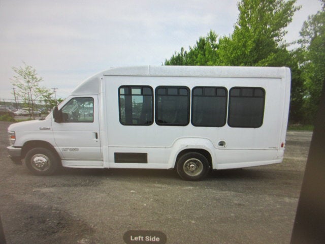2021 Ford E350, 5 PASSENGER HANDICAP BUS E-350 SRW 138" WB
