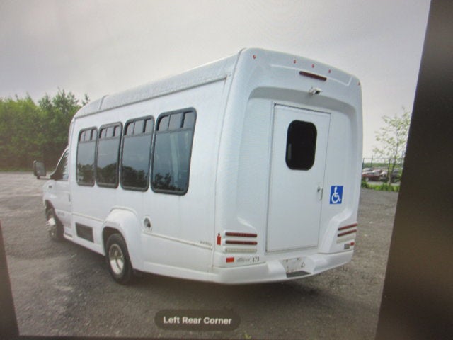 2021 Ford E350, 5 PASSENGER HANDICAP BUS E-350 SRW 138" WB