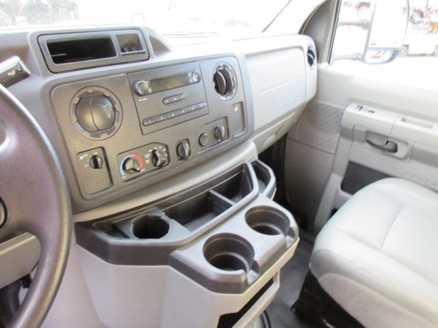 2019 Ford E-Series Cutaway E-350, 16' BOX TRUCK, LIFTGATE