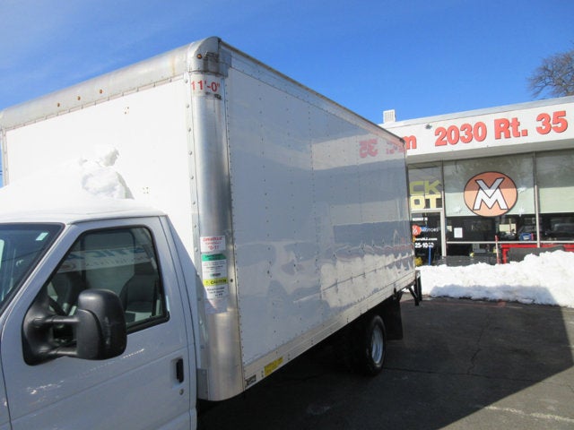 2019 Ford E-Series Cutaway E-350, 16' BOX TRUCK, LIFTGATE