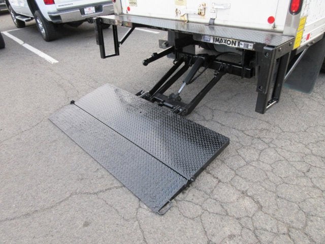 2019 Ford E-Series Cutaway E-350, 16' BOX TRUCK, LIFTGATE