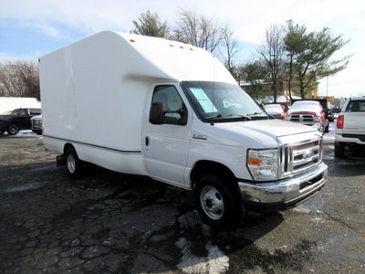 2017 Ford E-Series Cutaway E-350 ,, 13' BOX TRUCK ,, UNICELL FIBERGLASS,,