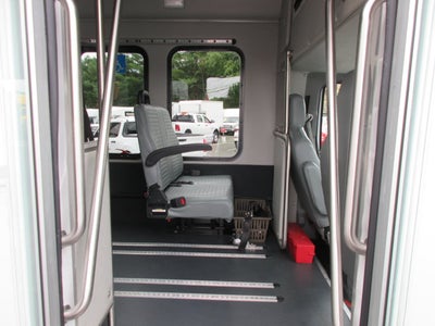 2019 Ford E-350, 6 PASSENGER, HANDICAP BUS E-350 SRW 138" WB