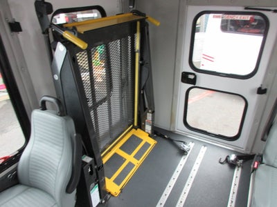 2019 Ford E-350, 6 PASSENGER, HANDICAP BUS E-350 SRW 138" WB