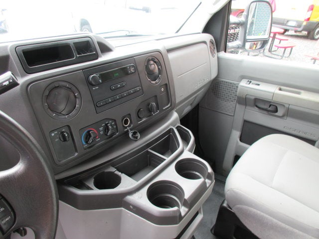 2017 Ford E-350 ENCLOSED SERVICE TRUCK, SRW E-350 DRW 138" WB