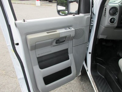 2017 Ford E-350 ENCLOSED SERVICE TRUCK, SRW E-350 DRW 138" WB