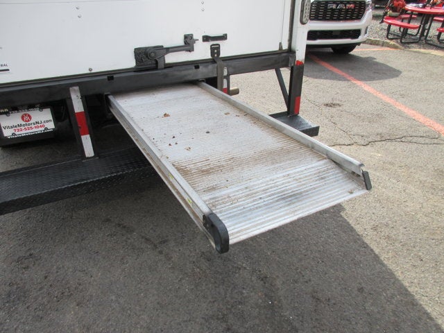 2021 Ford E-450, 15 FOOT BOX TRUCK E-450 DRW 158" WB