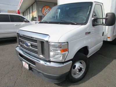 2021 Ford E-450, 15 FOOT BOX TRUCK E-450 DRW 158" WB