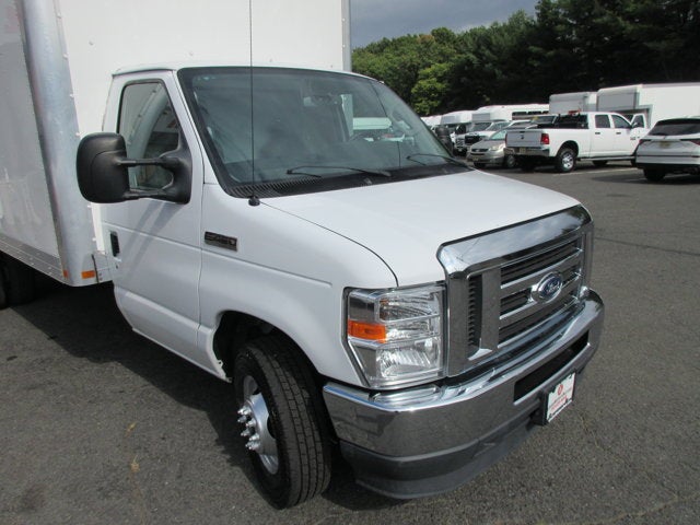 2021 Ford E-450, 15 FOOT BOX TRUCK E-450 DRW 158" WB