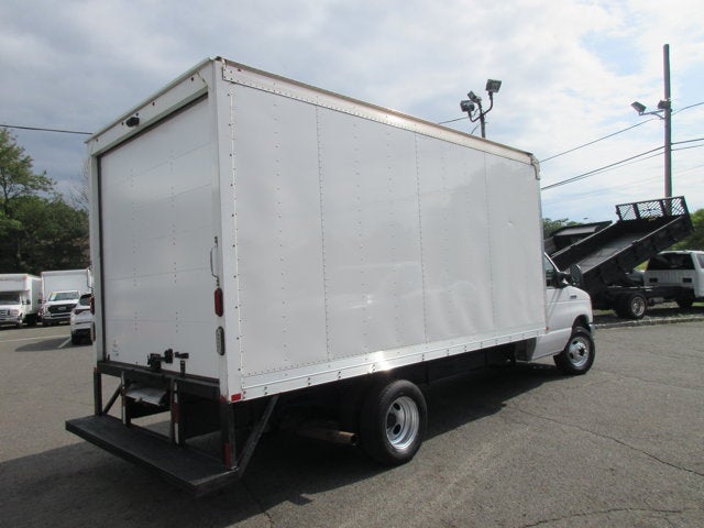 2021 Ford E-450, 15 FOOT BOX TRUCK E-450 DRW 158" WB