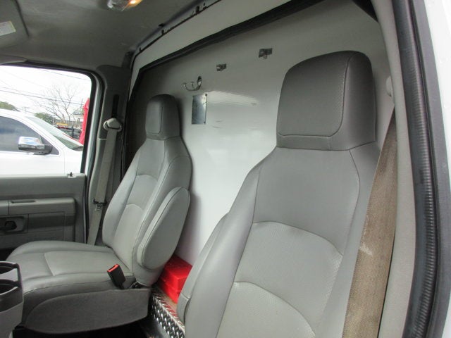 2021 Ford E-450, 15 FOOT BOX TRUCK E-450 DRW 158" WB
