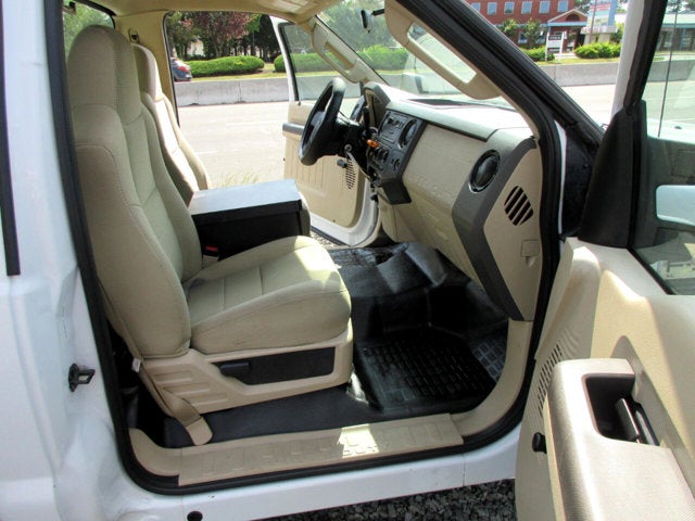 2008 Ford Super Duty F-350 DRW BUCKET TRUCK, VERSALIFT BUCKET TRUCK