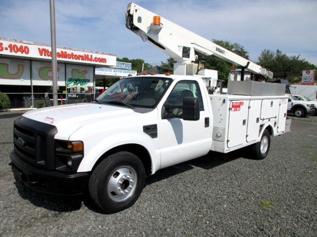 2008 Ford Super Duty F-350 DRW BUCKET TRUCK, VERSALIFT BUCKET TRUCK
