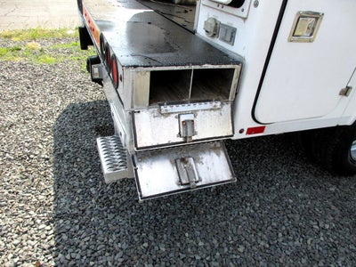 2008 Ford Super Duty F-350 DRW BUCKET TRUCK, VERSALIFT BUCKET TRUCK