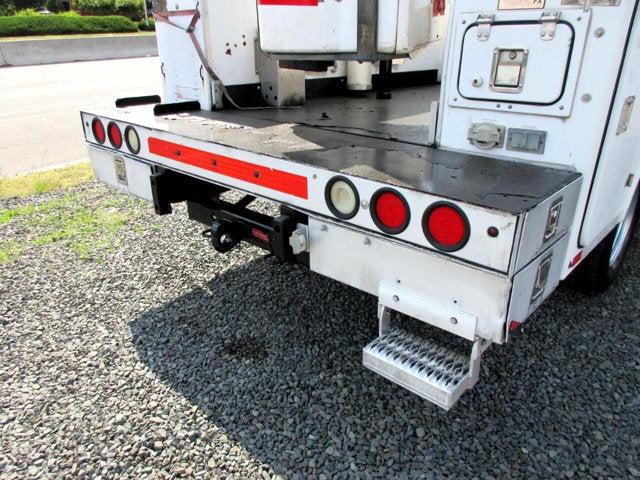 2008 Ford Super Duty F-350 DRW BUCKET TRUCK, VERSALIFT BUCKET TRUCK