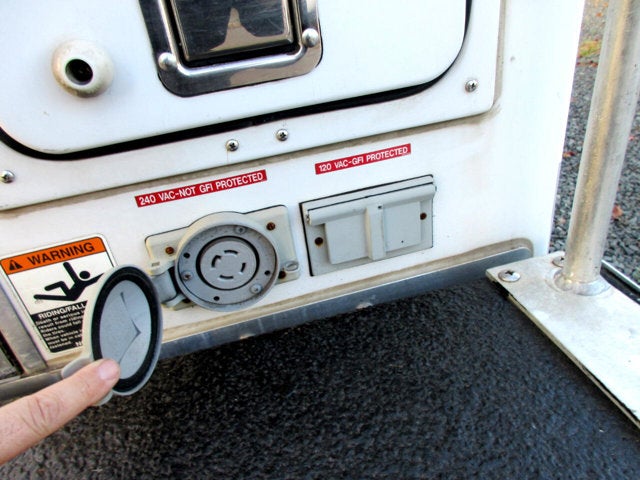 2008 Ford Super Duty F-350 DRW BUCKET TRUCK