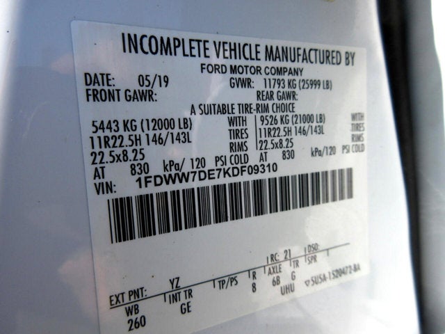 2019 Ford F-750 CREW CAB, 18 FOOT, NON-CDL