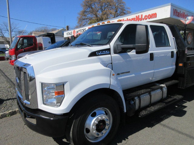 2019 Ford F-750 CREW CAB, 18 FOOT, NON-CDL