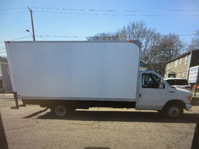 2001 Ford E450 BOX TRUCK,, E-450 Super Duty 158" WB DRW