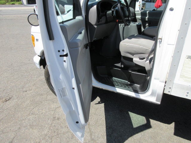 2001 Ford E450, 15 FOOT BOX TRUCK,, E-450 Super Duty 158" WB DRW