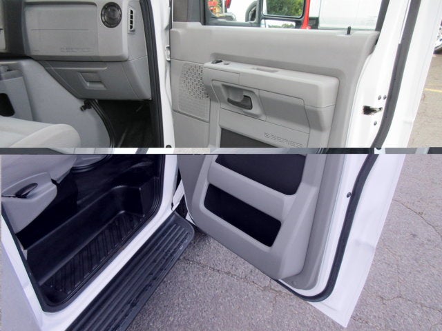 2022 Ford E-450, 14' BOX TRUCK, LIFTGATE E-450 DRW 158" WB