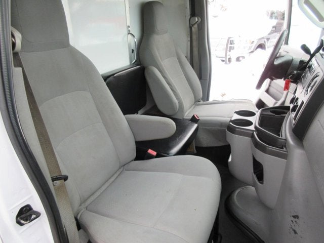 2014 Ford Econoline Commercial Cutaway E450, 17' BOX TRUCK E-450, 3'ATTIC