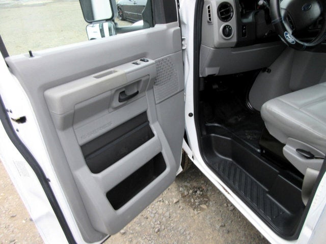 2015 Ford Econoline Commercial Cutaway E-450 SERVICE BODY,, PROPANE FUEL