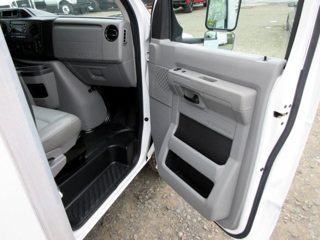 2015 Ford Econoline Commercial Cutaway E-450 SERVICE BODY,, PROPANE FUEL
