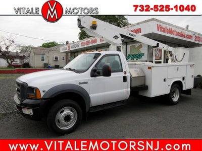2005 Ford Super Duty F-450 DRW REG. CAB BUCKET TRUCK