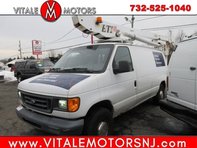 2007 Ford Econoline Cargo Van E-350 Super Duty BUCKET VAN
