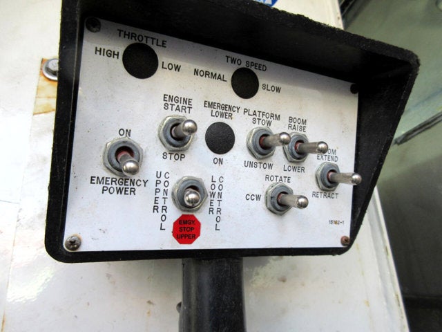 2011 Ford Econoline Cargo Van E350 BUCKET VAN, CABLE PULLER VAN, REAR A/C