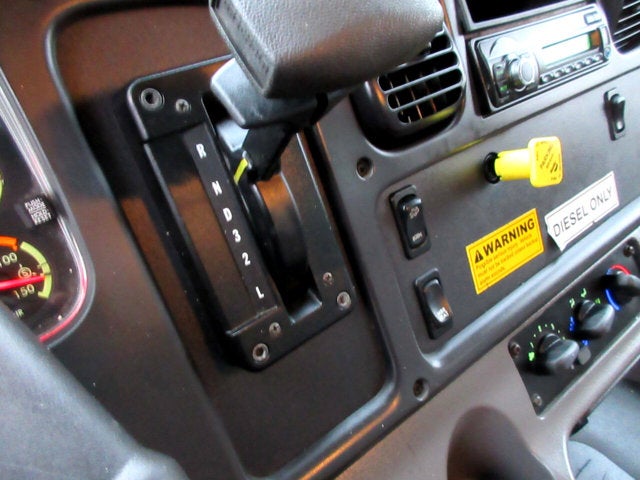 2017 Freightliner M2 106 Medium Duty 26' BOX TRUCK, CUMMINS DIESEL, ALLISON TRANS