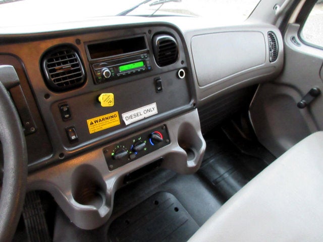 2017 Freightliner M2 106 Medium Duty 26' BOX TRUCK, CUMMINS DIESEL, ALLISON TRANS