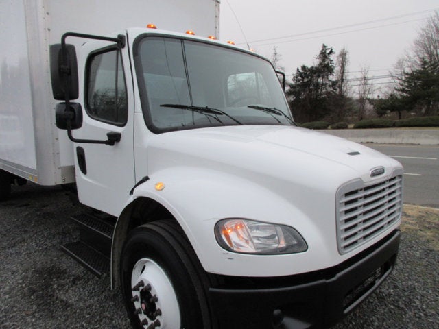 2017 Freightliner M2 106 Medium Duty 26' BOX TRUCK, CUMMINS DIESEL, ALLISON TRANS