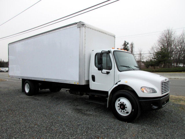 2017 Freightliner M2 106 Medium Duty 26' BOX TRUCK, CUMMINS DIESEL, ALLISON TRANS