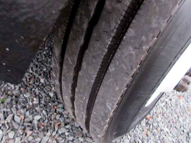 2017 Freightliner M2 106 Medium Duty 26' BOX TRUCK, CUMMINS DIESEL, ALLISON TRANS