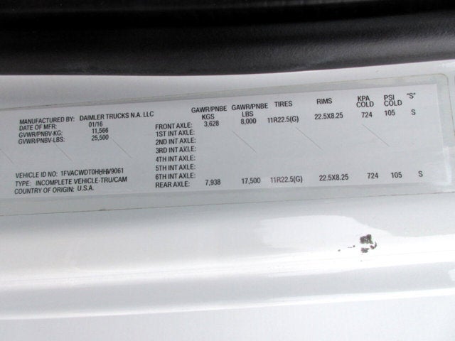 2017 Freightliner M2 106 Medium Duty 26' BOX TRUCK, CUMMINS DIESEL, ALLISON TRANS