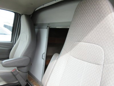 2015 Chevrolet Express Commercial Cutaway G3500, 12' CUBE VAN, 12' BOX VAN