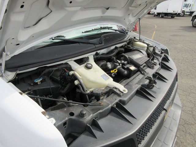 2015 Chevrolet Express Commercial Cutaway G3500, 12' CUBE VAN, 12' BOX VAN