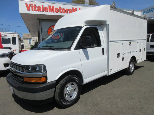 2017 Chevrolet 3500 12' ENCLOSED UTILITY, SRW Van 139"