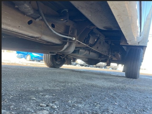 2017 Chevrolet Express Commercial Cutaway G3500 139" 10 FOOT CUBE VAN