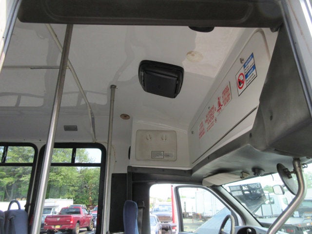 2009 Chevrolet CC4500 24 PASSENGER BUS