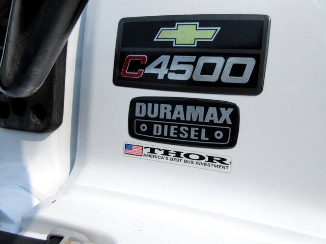 2009 Chevrolet CC4500 24 PASSENGER BUS