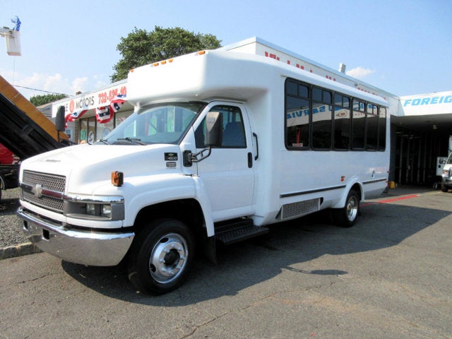 2009 Chevrolet CC4500 24 PASSENGER BUS