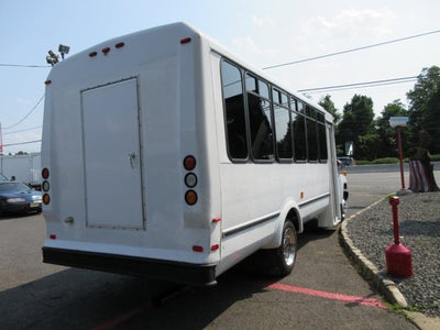 2009 Chevrolet CC4500 24 PASSENGER BUS