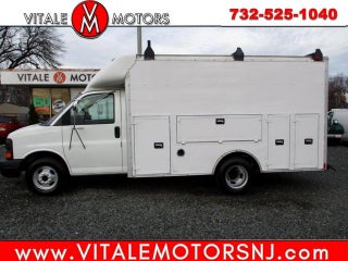 2004 Chevrolet Express Commercial Cutaway 3500 LS